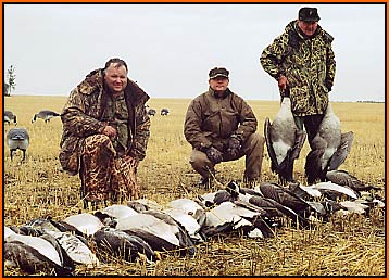 Scott Toro from CA and A & A SaFranek from FL with a 3 person limit of canada geese